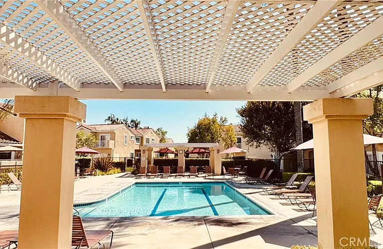 2444 Paseo Circulo — Photo 14