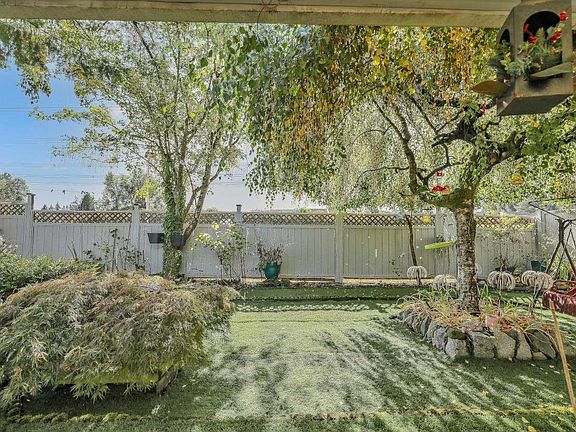 3rd image of 8555 King George Blvd #43