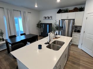 607 N Pond Dr W #1, Lehi, UT 84043