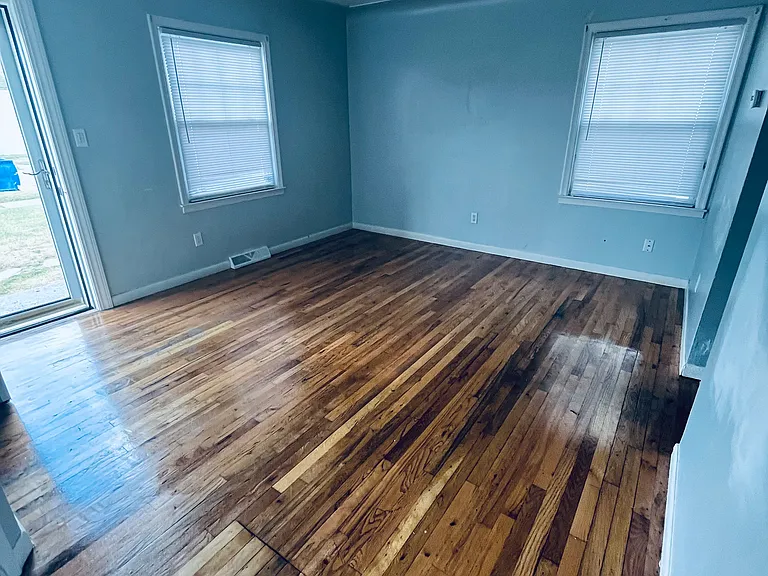 6758 Republic Ave — Photo 11