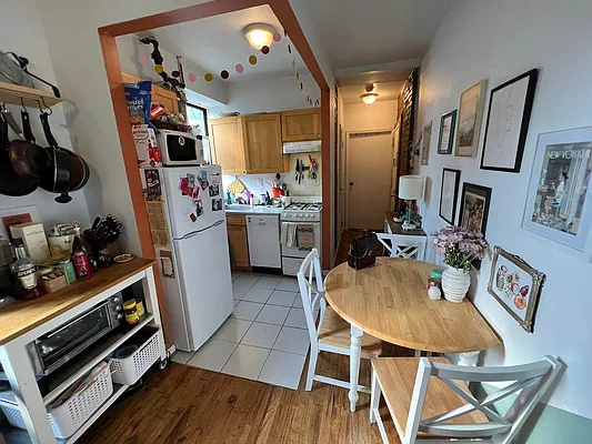 Rented by Best Apartments North Inc | media 28