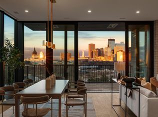35 Groveland Ter #202, Minneapolis, MN 55403