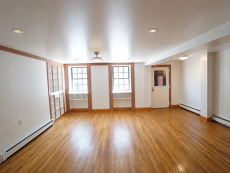349 Union St #1 — Photo 10
