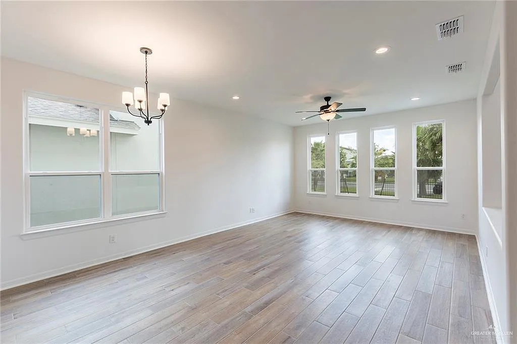 3 bed, 2.5 bath, 1768 sqft, $3,150 — Photo 3