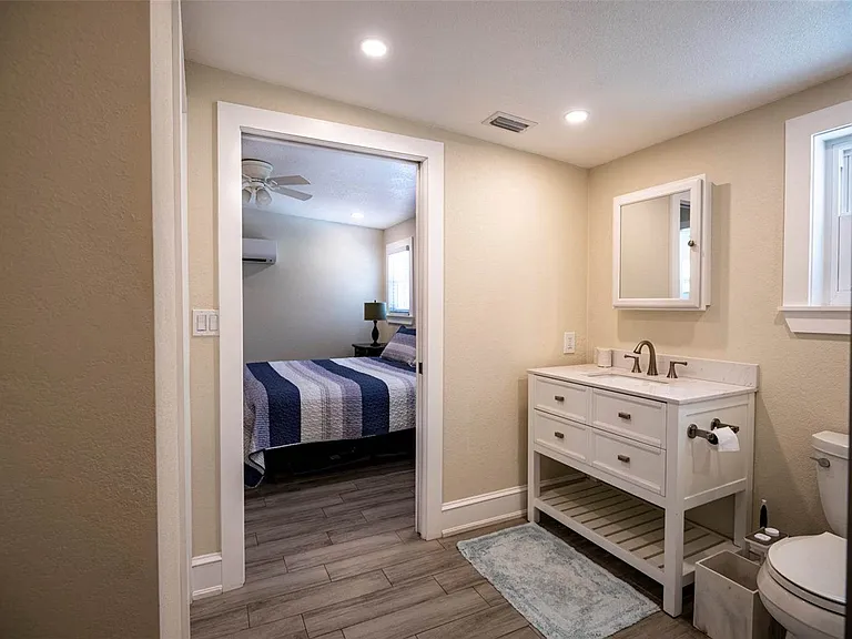569 Bamboo Dr S — Photo 15