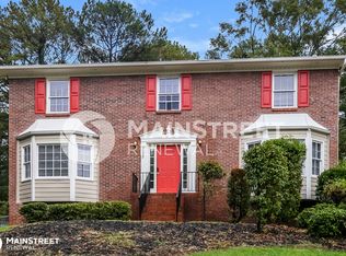 2122 Dudley Ct SW, Lilburn, GA 30047