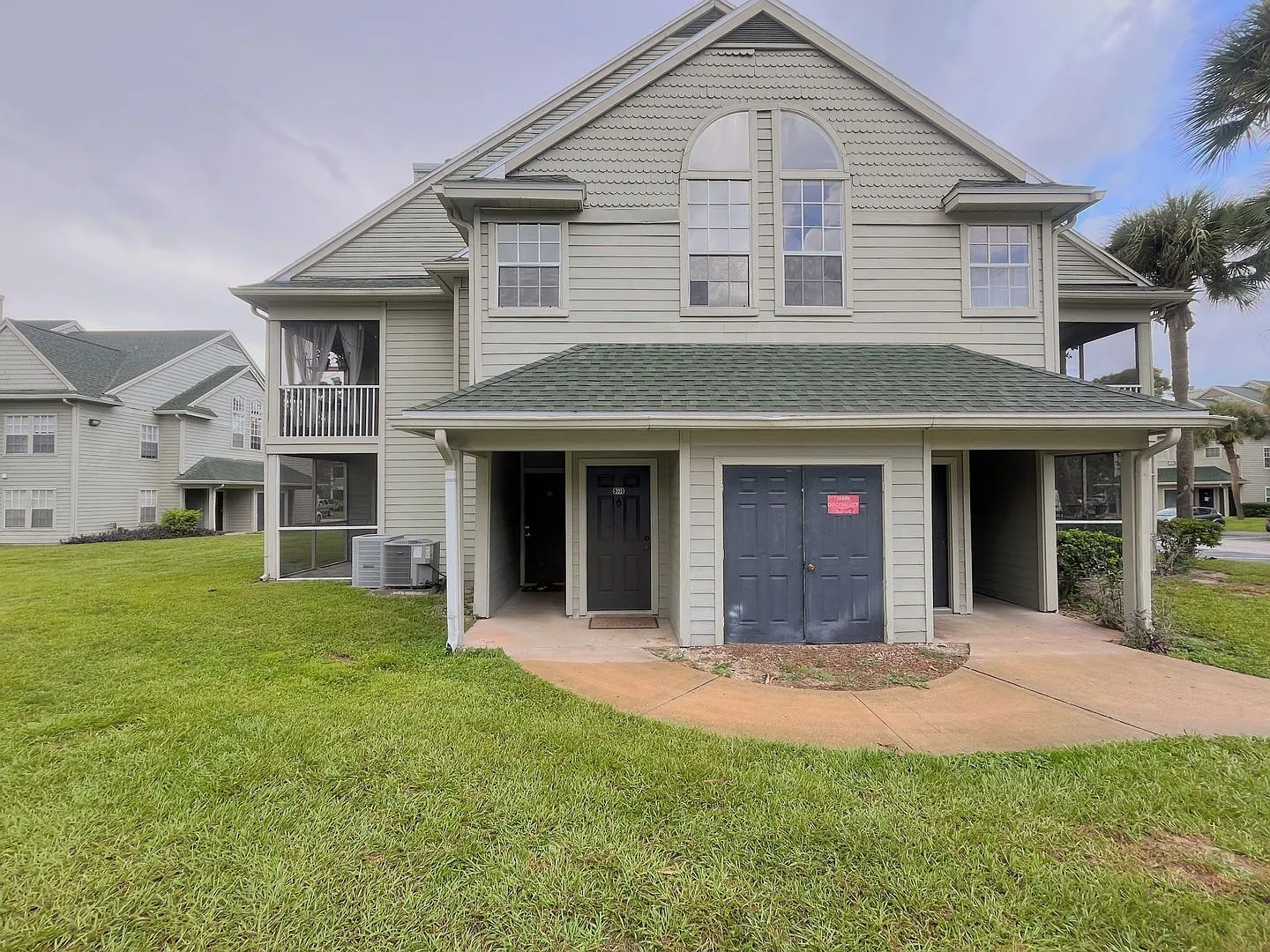 2 bed, 1.0 bath, 1342 sqft, $1,550 — Photo 1
