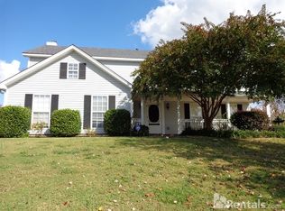 385 Dunagan Dr, Lawrenceville, GA 30045
