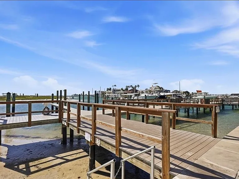 1100 Pinellas Bayway S #G3 — Photo 18