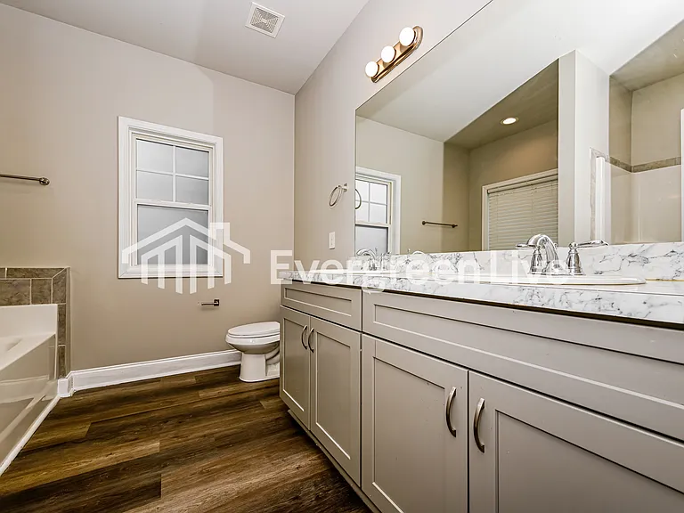 780 Freeman Dr — Photo 8