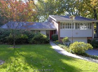 6708 Pemberton St, Bethesda, MD 20817