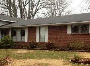 260 Redbud Lake Rd, Lexington, TN 38351