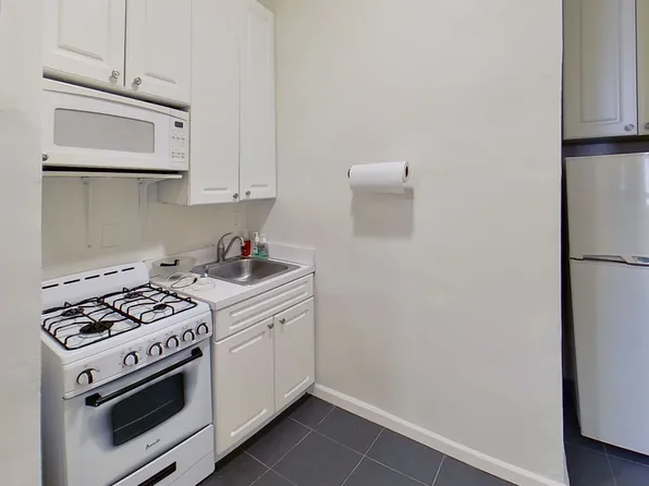200 West 84th Street image 1 of 1