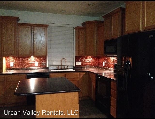 2nd image of 3128 S Park Springs Dr