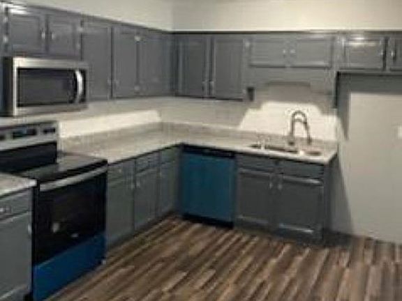 5th image of 421 Heritage Pl