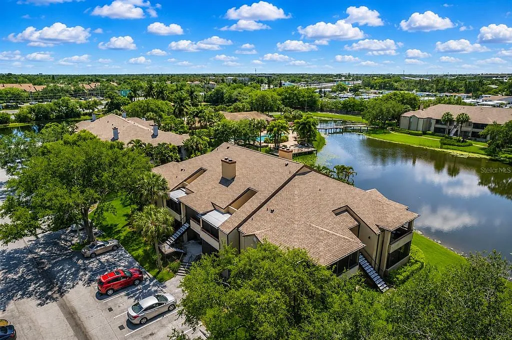 1 bed, 1.0 bath, 742 sqft, $1,450 — Photo 1