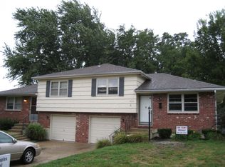 7819 England Dr, Overland Park, KS 66204