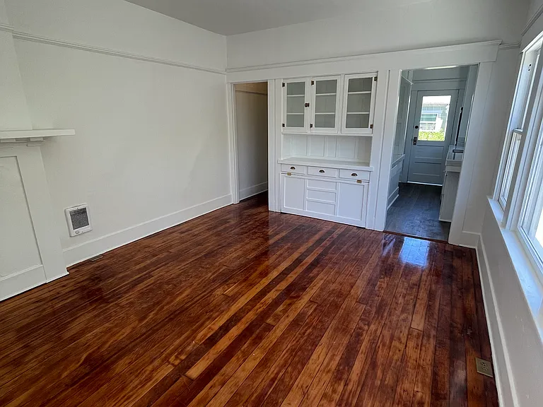 1066 Robinson Ave #1 — Photo 28