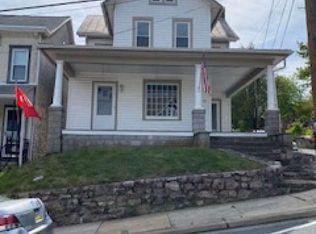 70 Chestnut St, Mohnton, PA 19540