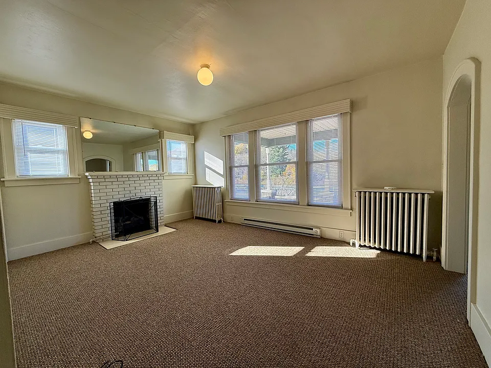536 S 2nd St #1