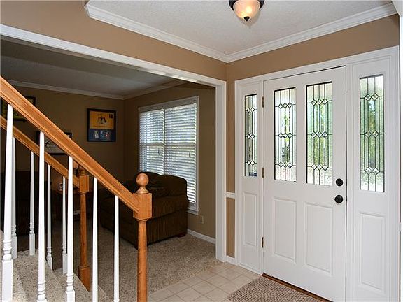 3rd image of 6805 Red Oak Dr