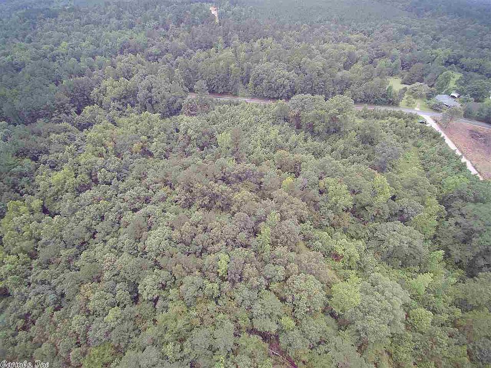 2nd image of 32 Robert Lee Dr