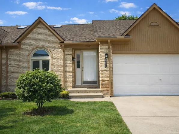 35907 Fierimonte Dr #4, Clinton Township, MI 48035