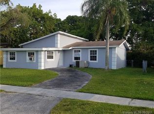 7809 SW 7th St, North Lauderdale, FL 33068