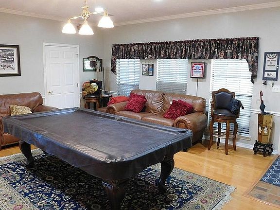 5th image of 2354 Park Place Dr