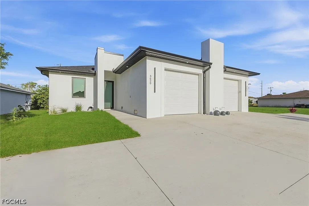 3 bed, 2.5 bath, 1360 sqft, $1,750 — Photo 2
