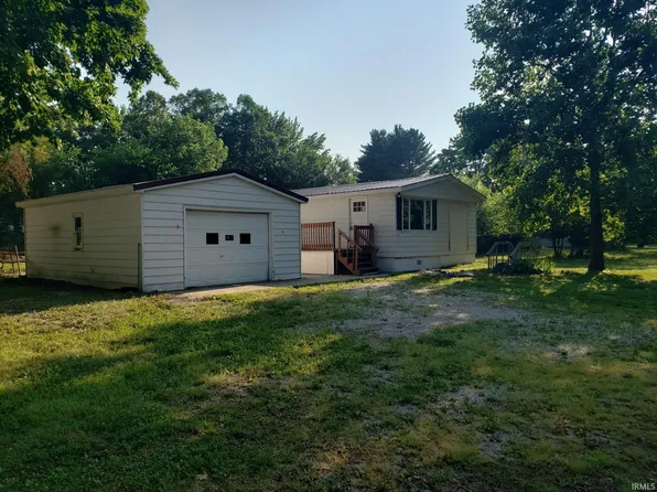 4341 E Cherry Dr, Monticello, IN 47960