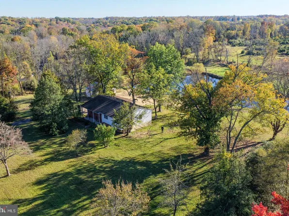345 Cafferty Rd, Pipersville, PA 18947