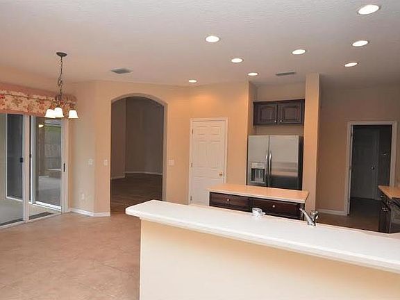 4th image of 3893 Emerald Estates Cir
