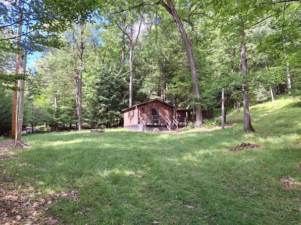 70 Shadetree Ln, Leeper, PA 16233