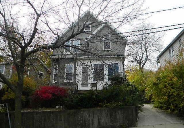 2nd image of 79 Riverview Rd