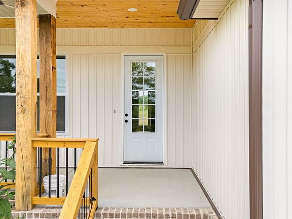 2nd image of 134 Lightfoot Ln