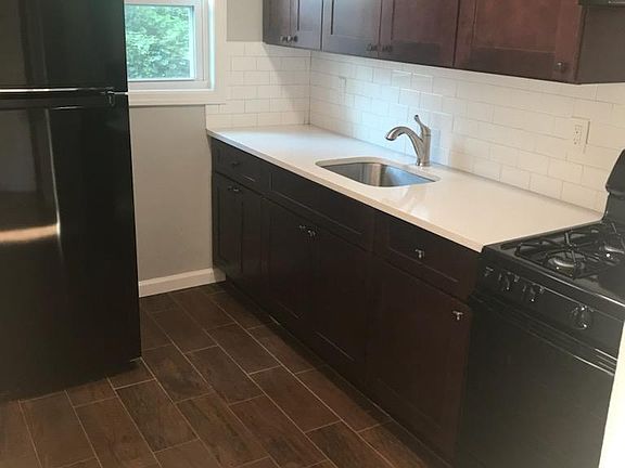 3rd image of 29 Harrison Ave Floor 2