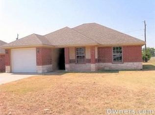 402 Little Ave, Mc Gregor, TX 76657