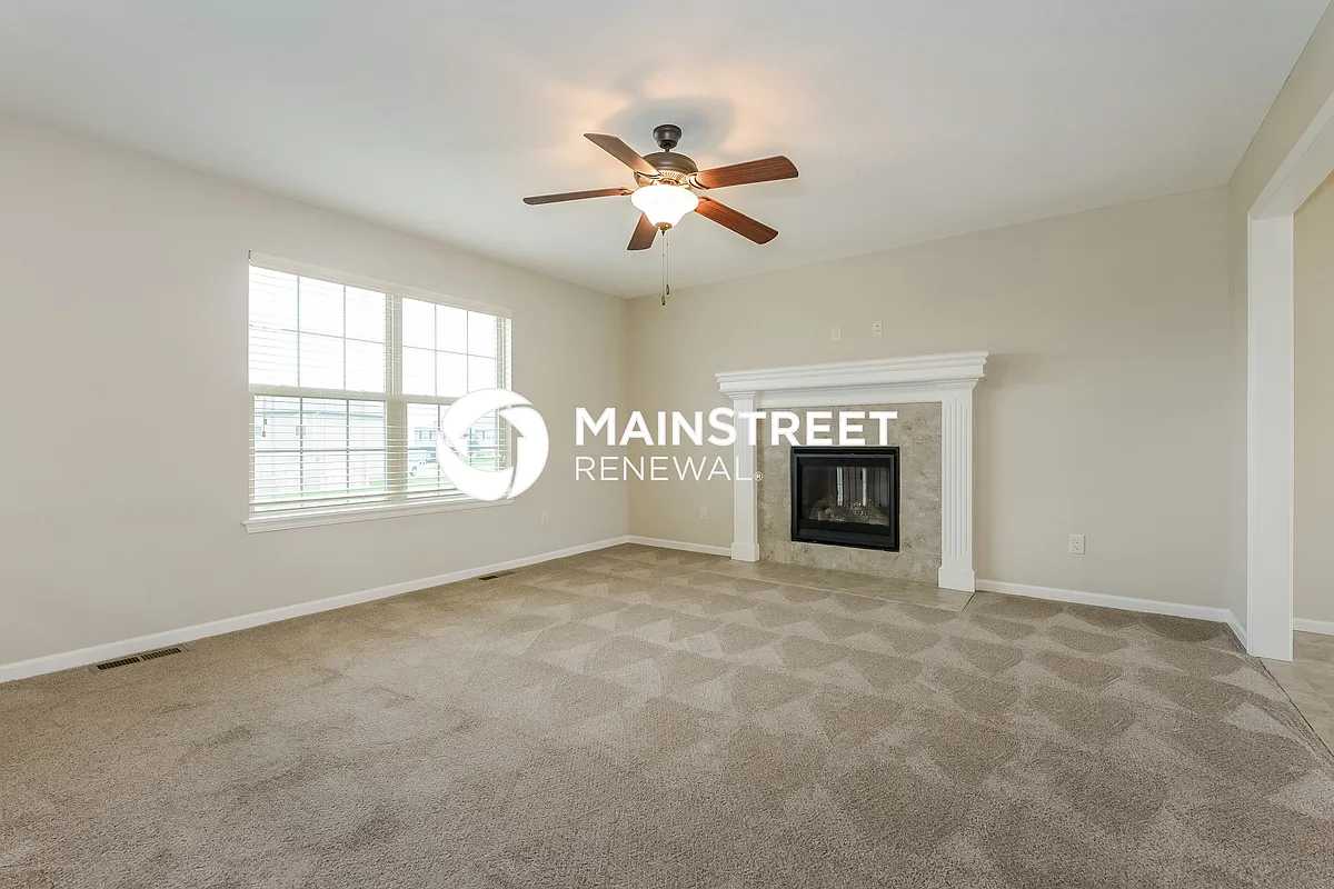 Living Room - 402 191st Ter