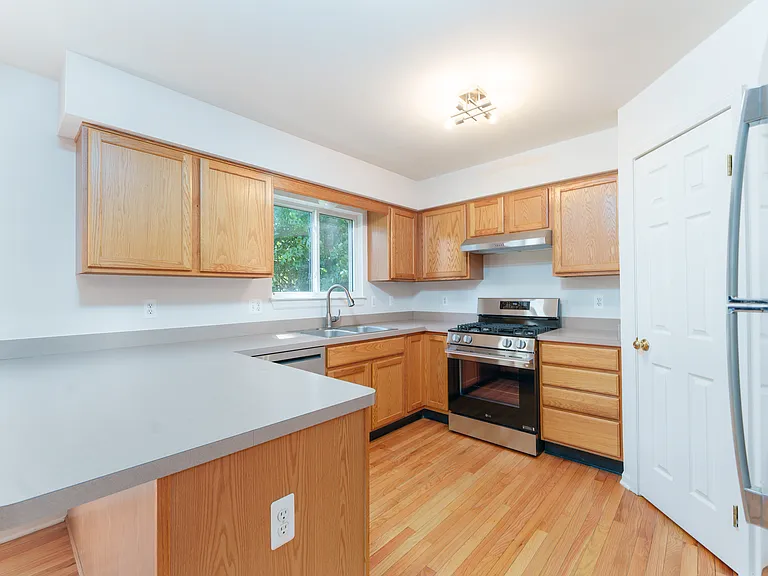 3172 Birchwood Ct — Photo 19