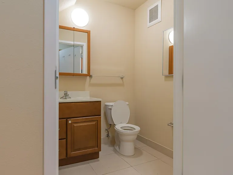 1138 65th St #300 — Photo 5