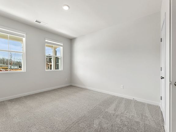 3rd image of 5320 Carodel Farm Way