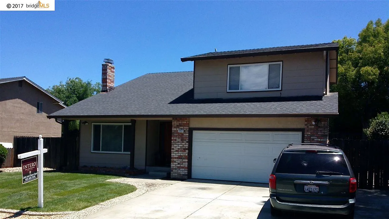 2823 Woodhall Way photo 1