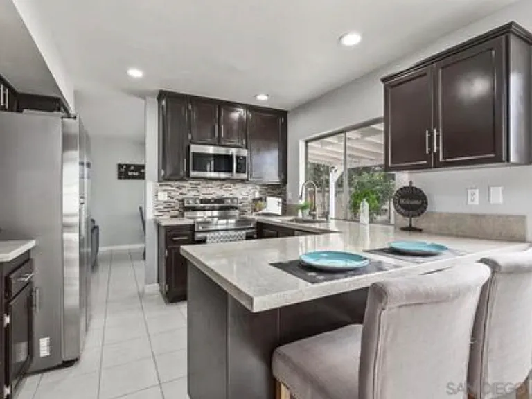 1564 Skylark Way — Photo 8