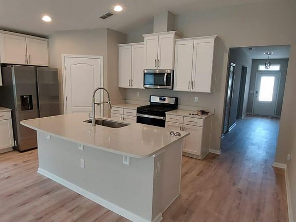 3rd image of 82852 Belvoir Ct