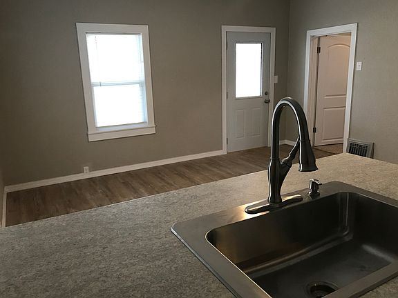 3rd image of 1373 Crosat St