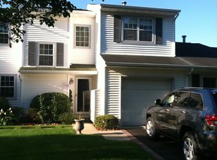 33 Indian Trce, Kings Park, NY 11754