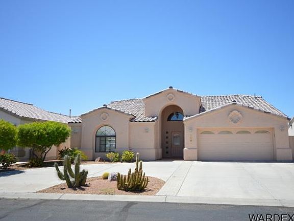 2nd image of 2040 E Lago Grande Cir