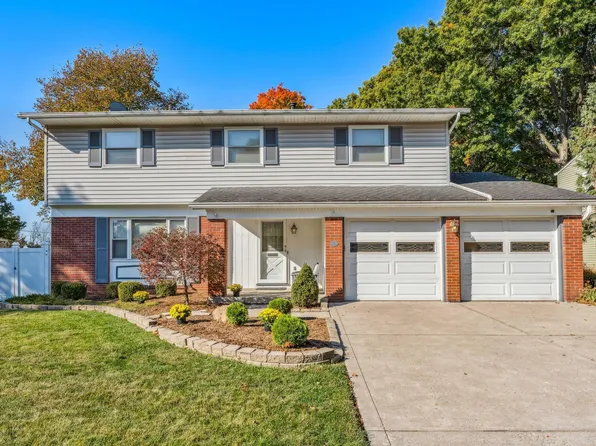 6787 Bowerman St W, Columbus, OH 43085