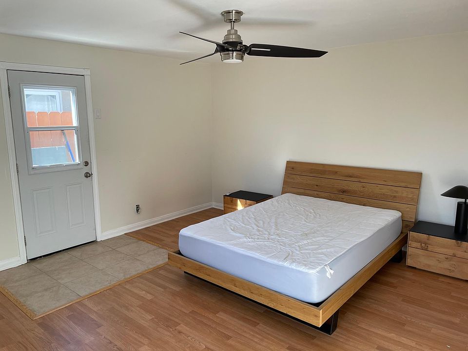 1st image of 1115 Vista Way #B